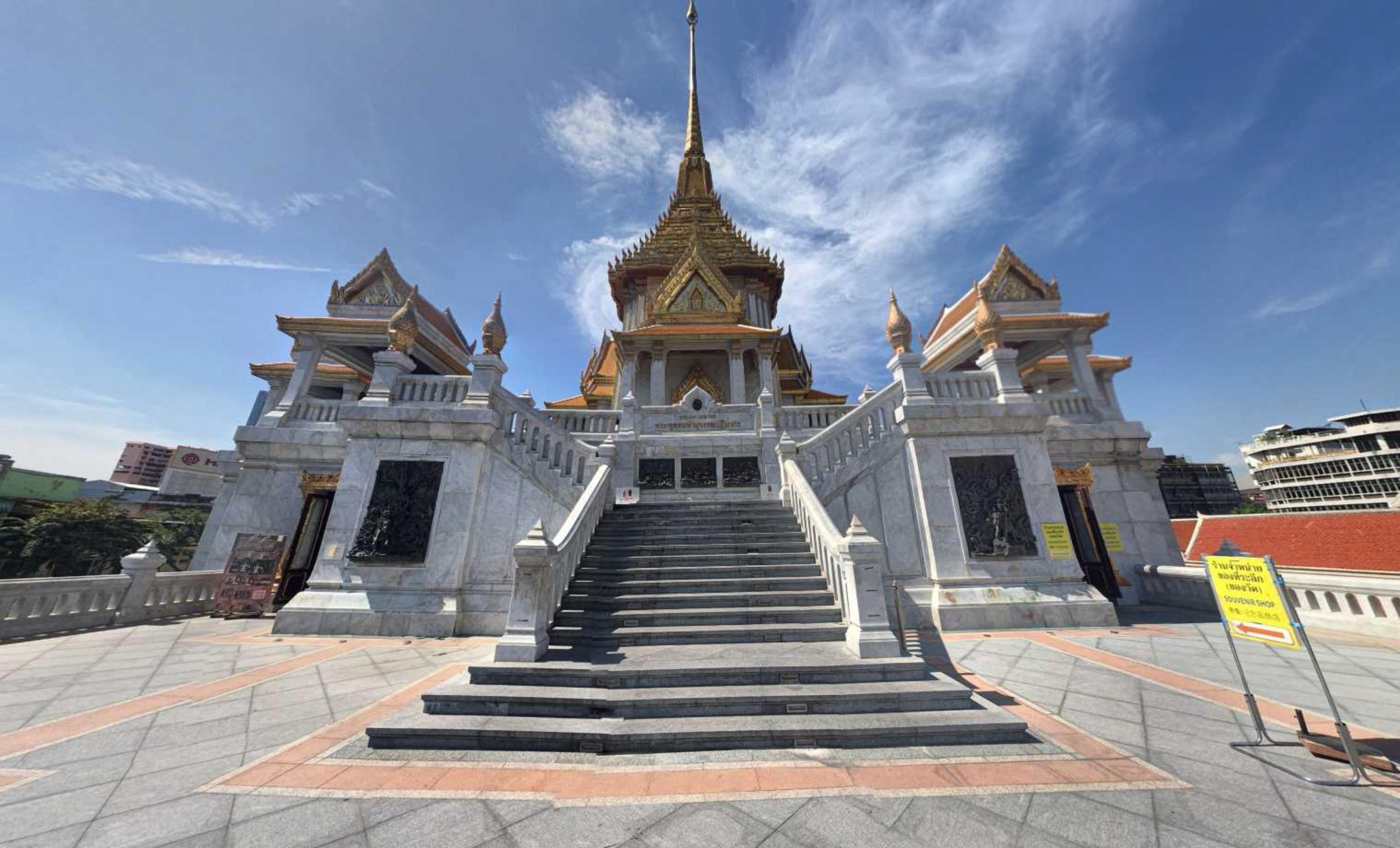 Wat Traimit (Golden Buddha) virtual tour preview